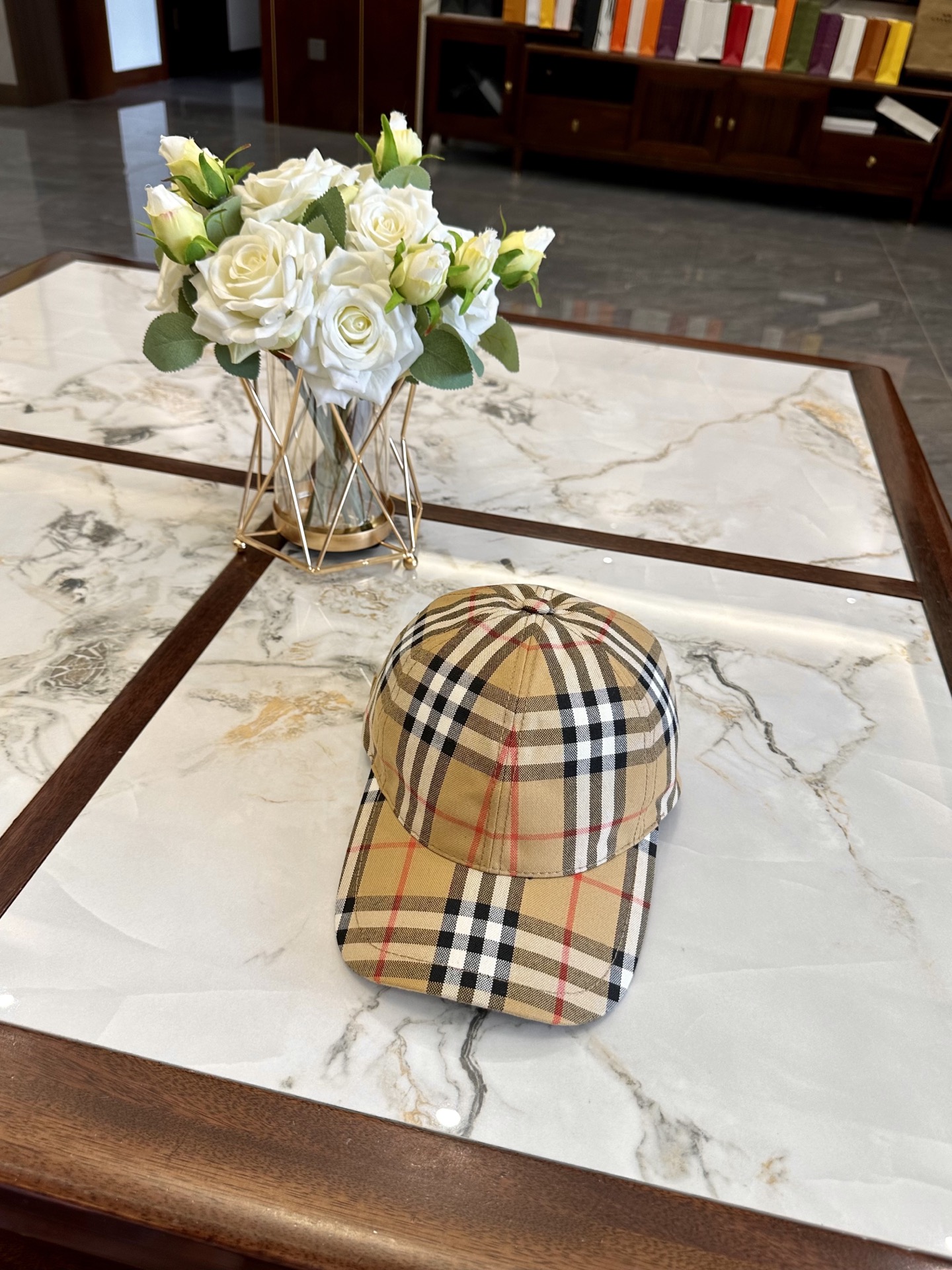 burberry hat model 04